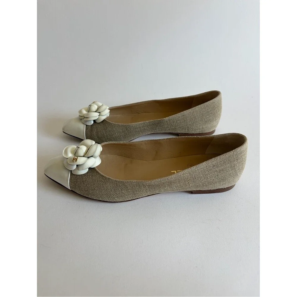 Chanel Tweed Beige and White Camellia Pointed Toe Flats - Picture 7 of 10